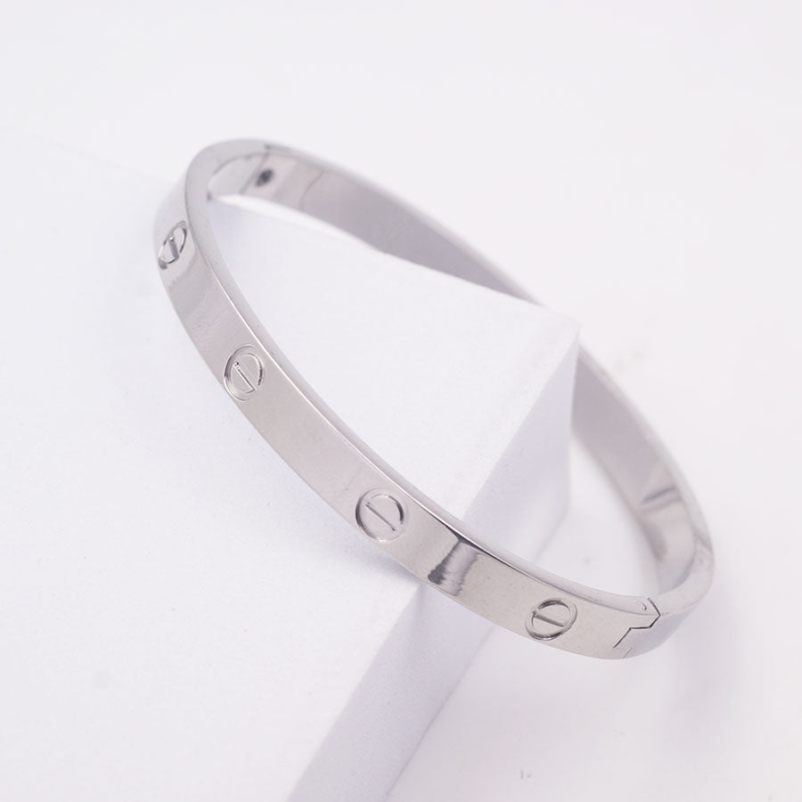 Plain Love Bangle