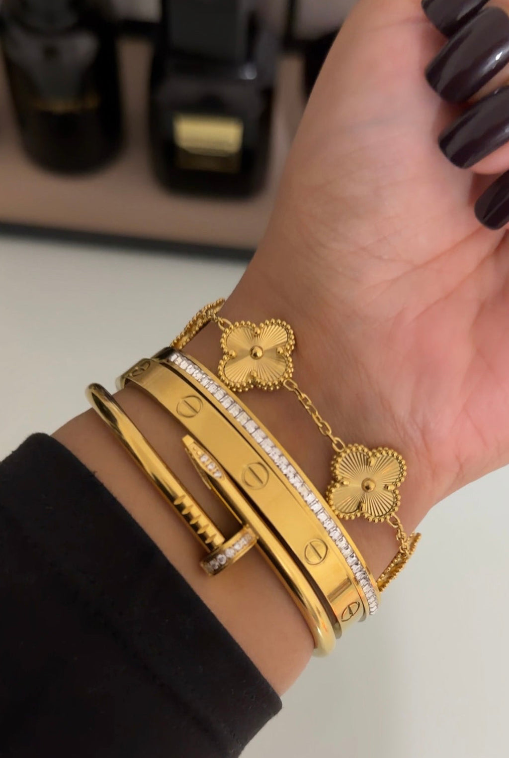 Veloura ultimate Gold stack