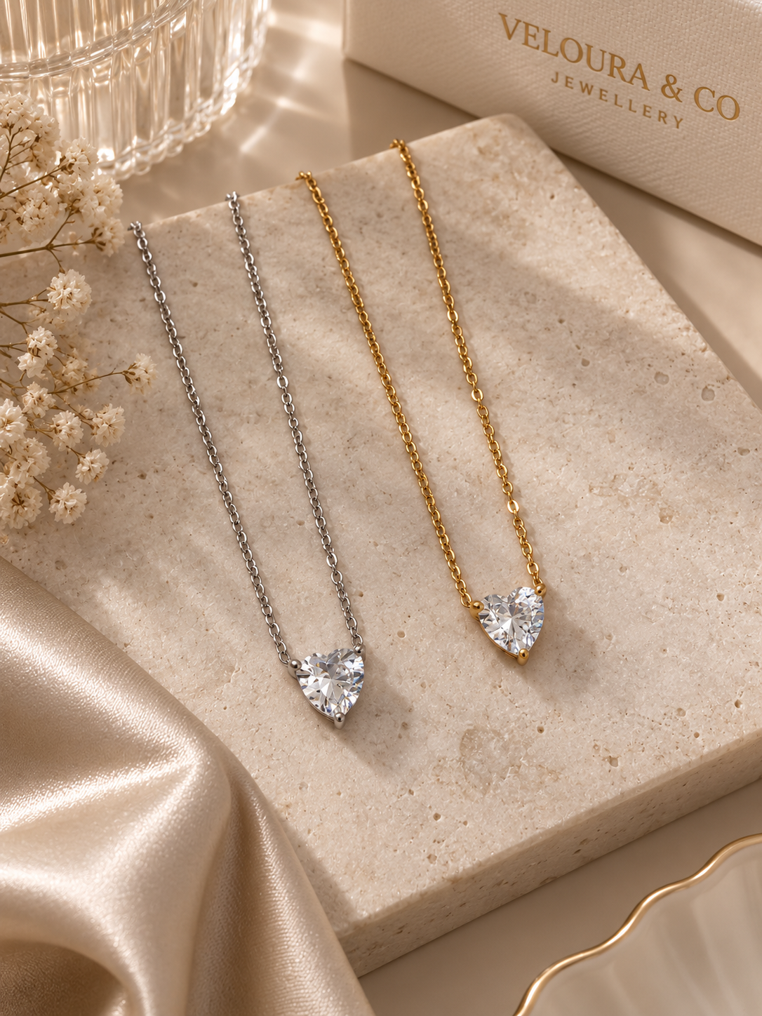 Amour Necklace