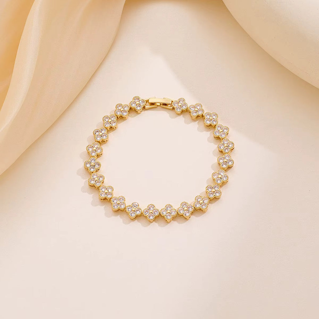 Clover with Colourful Diamonds