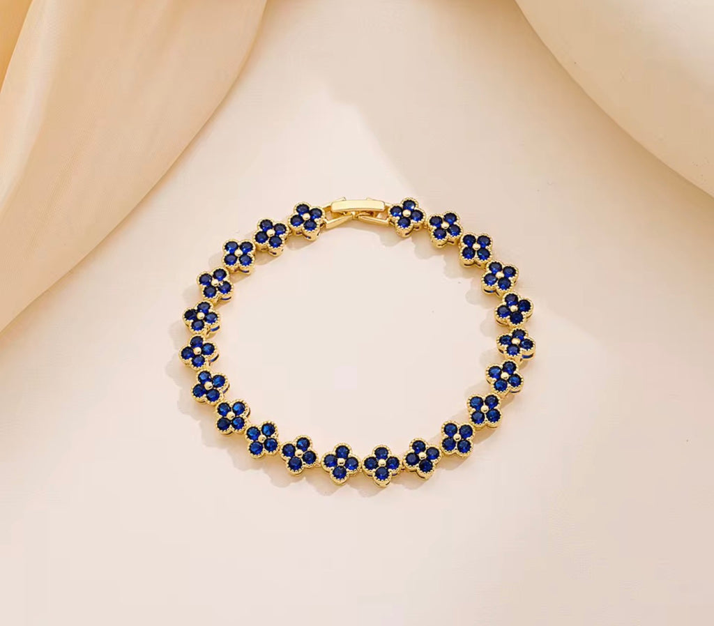 Clover with Colourful Diamonds