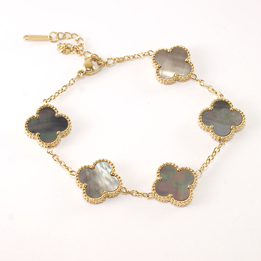 Large Mother of Pearl clover  Bracelets