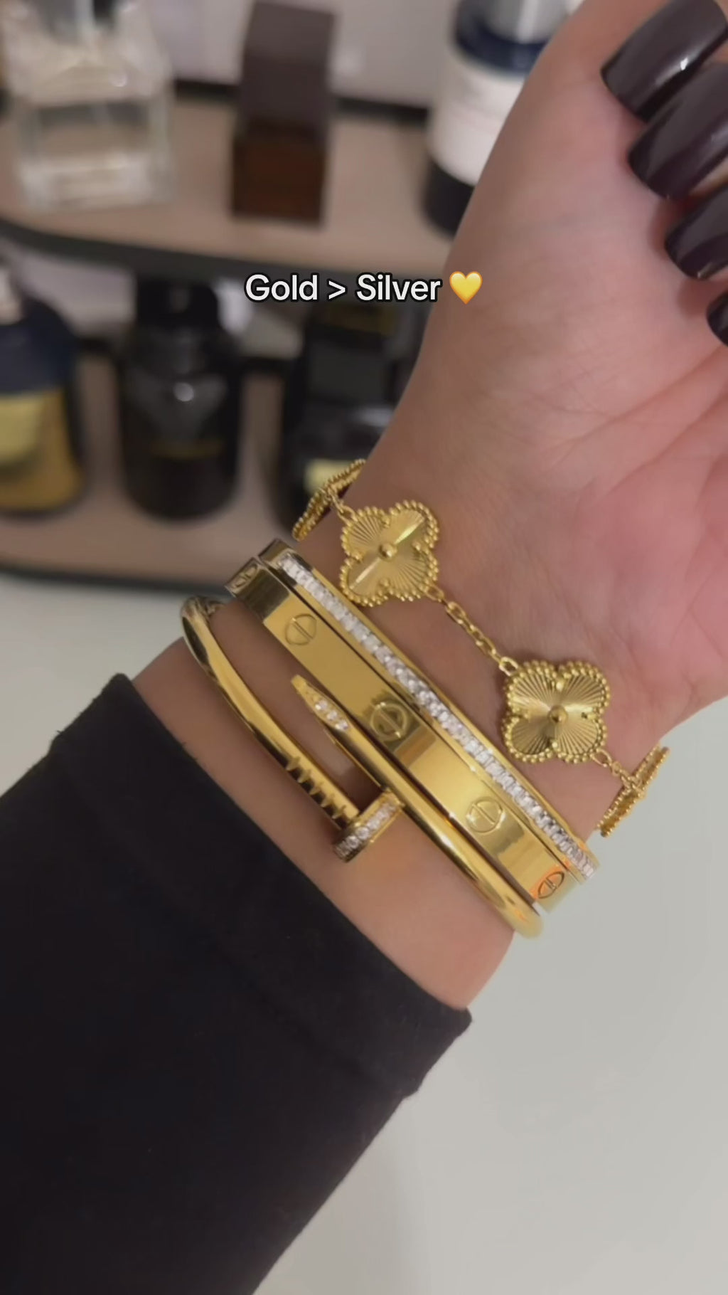 Veloura ultimate Gold stack